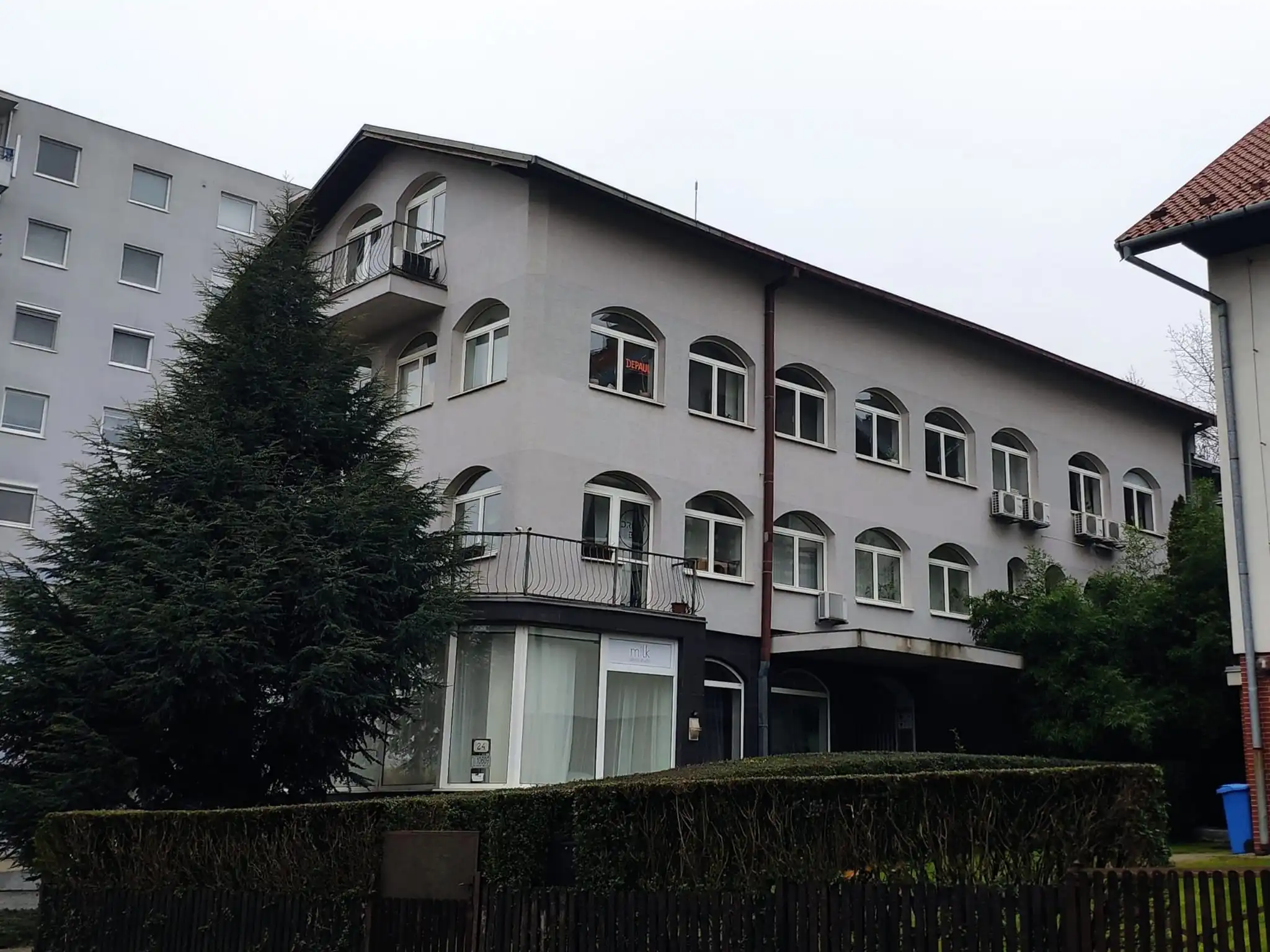 DREDY BA Studio Building